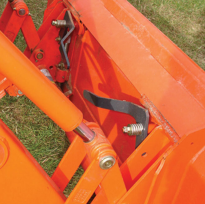 Kubota Skid Steer Quick Attach Bucket