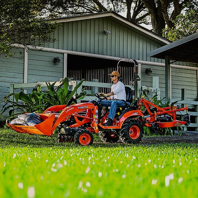 Kubota BX2680 Tractor