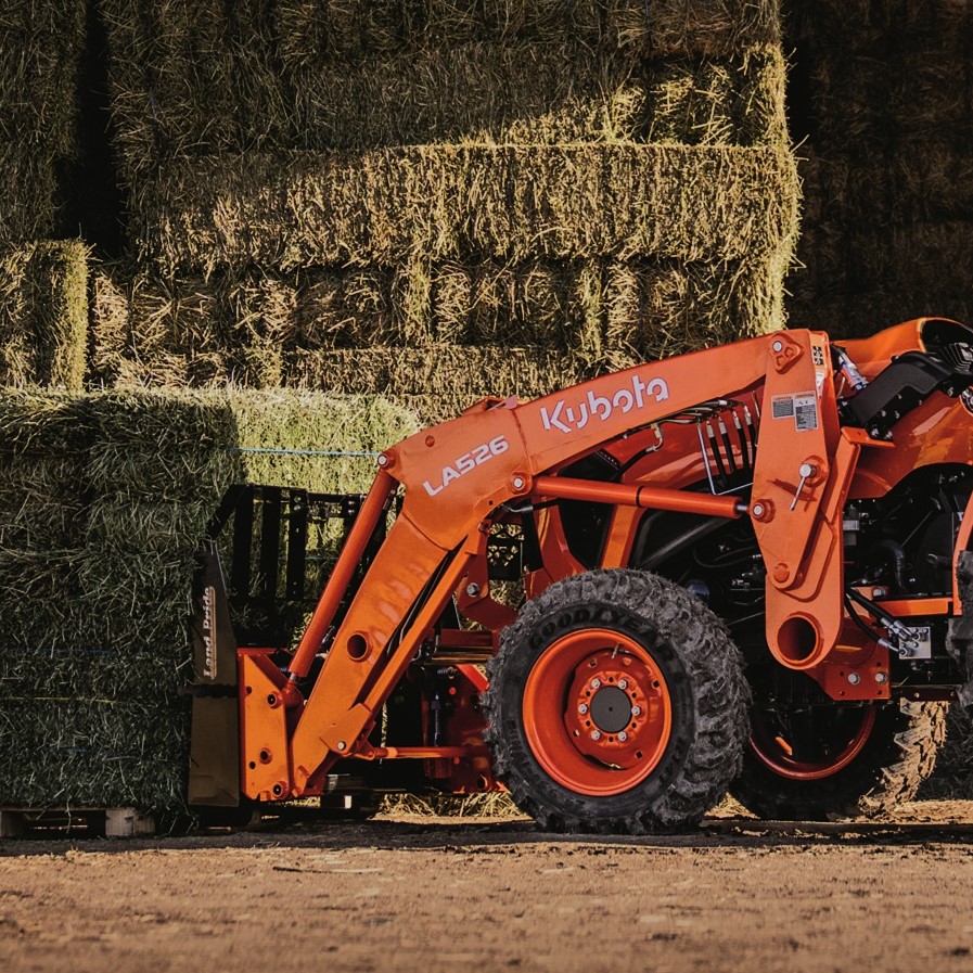 Kubota LA526 Front Loader