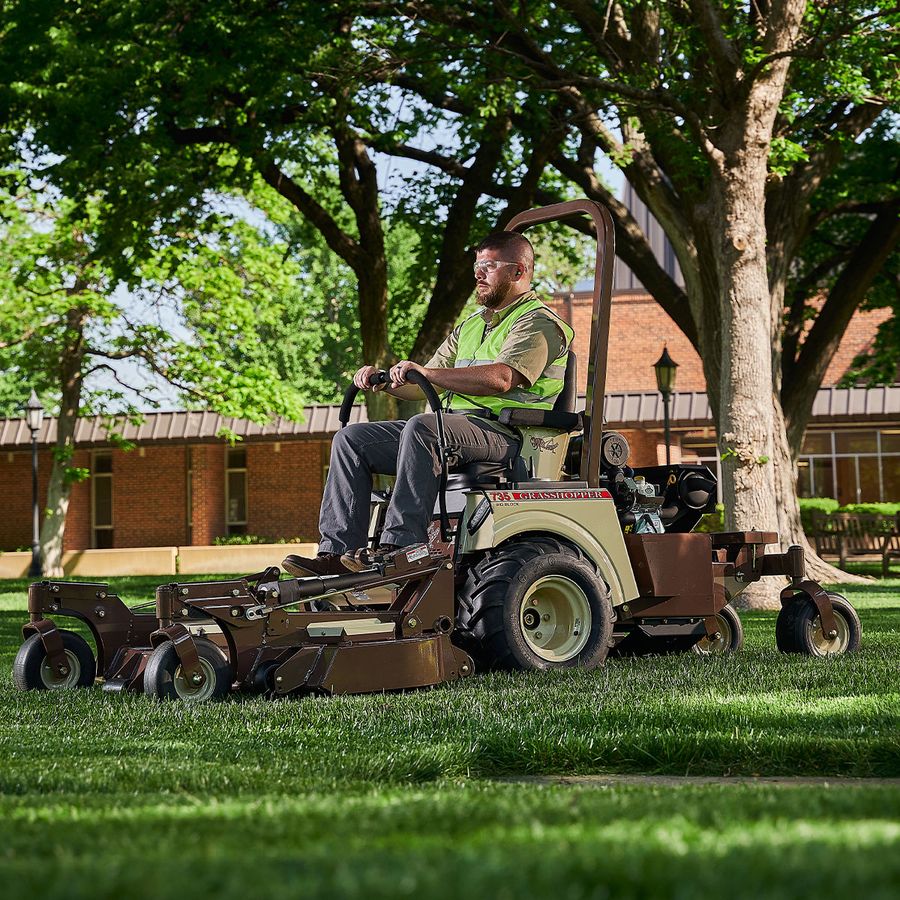 Grasshopper 623T 52 inch mower